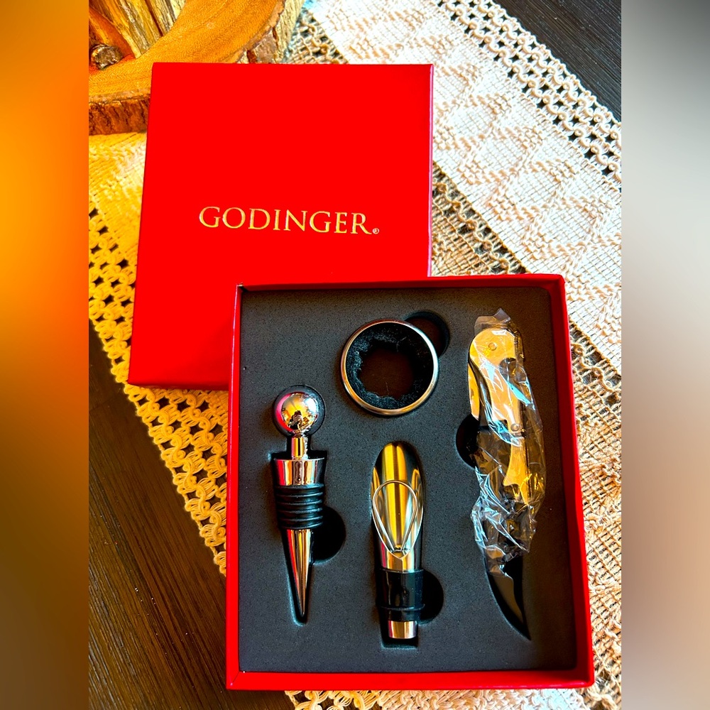 Godinger Silver Wine Accessory Set